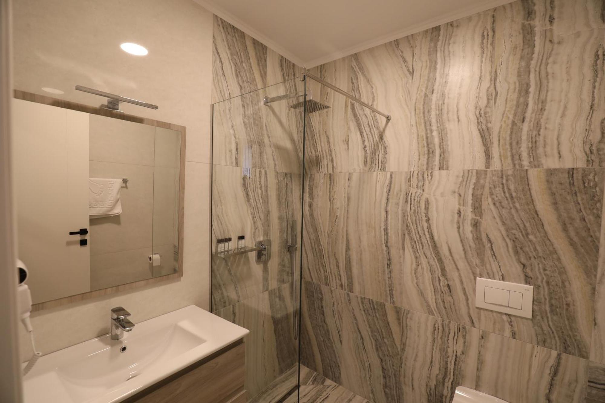 Dallga Suites Tushemisht Екстер'єр фото